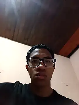 Snapshot of matheusroger chatting on 01-02-25, 02:43 matheusroger online show from 01-02-25, 02:43