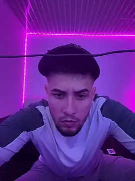 Snapshot of miia-liiam chatting on 01-16-25, 02:30 miia-liiam online show from 01-16-25, 02:30