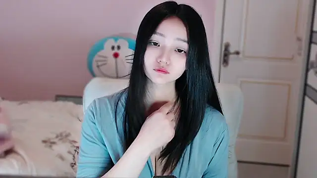 xiao-xiao-D online show from 03-05-25, 12:00