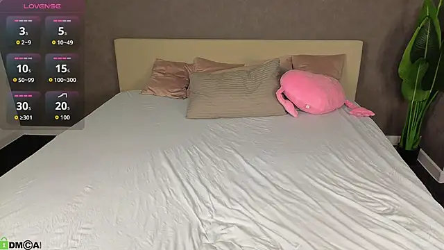 Snapshot of Mollly_Rouge chatting on 01-09-26, 11:50 Mollly Rouge online show from 01-09-26, 11:50