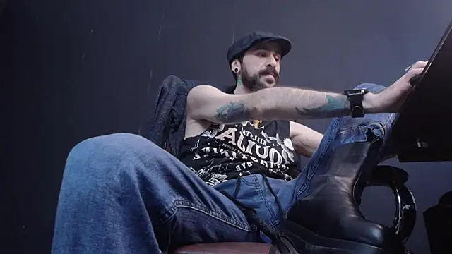 AxelColton online show from 02-05-25, 09:25