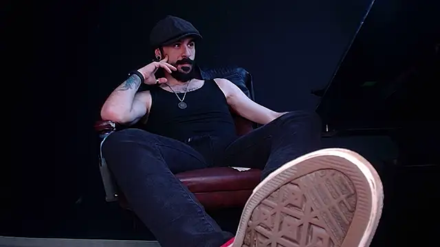 AxelColton online show from 11-28-25, 05:54