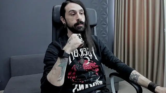 Snapshot of AxelColton chatting on 01-16-26, 11:25 AxelColton online show from 01-16-26, 11:25