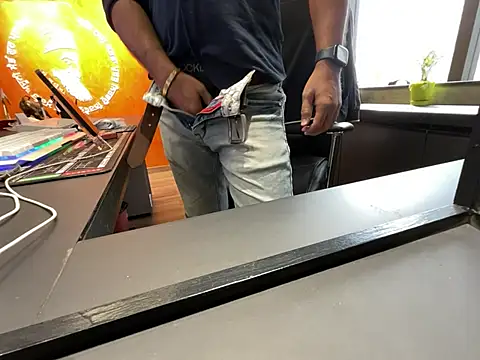 Snapshot of Nil_Talreja chatting on 12-20-24, 09:21 Nil Talreja online show from 12-20-24, 09:21