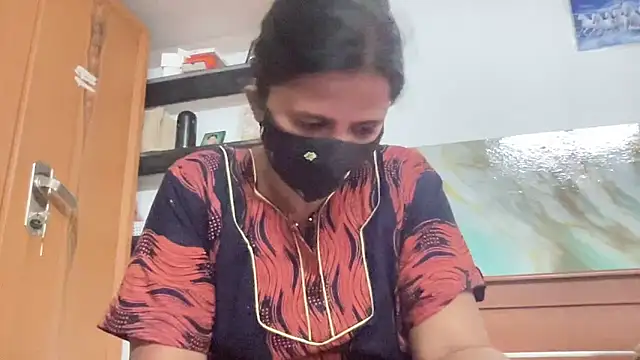 Tamil Sanjana  online show from 02-08-26, 04:49