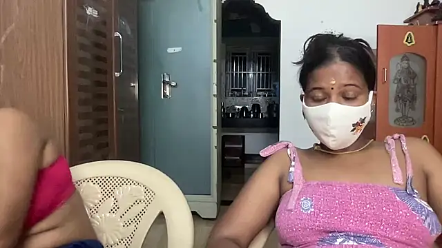 Snapshot of Tamil_Sanjana_ chatting on 06-27-26, 05:40 Tamil Sanjana online show from 06-27-26, 05:40