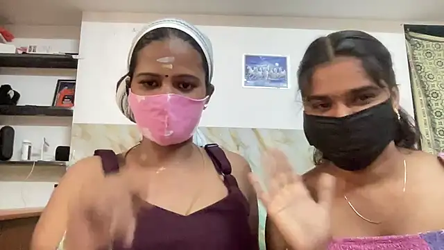 Snapshot of Tamil_Sanjana_ chatting on 07-10-26, 05:04 Tamil Sanjana online show from 07-10-26, 05:04