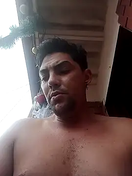 Snapshot of danienele chatting on 12-20-24, 01:22 danienele online show from 12-20-24, 01:22