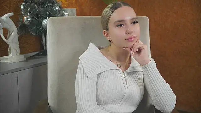 Snapshot of HildColden chatting on 12-21-24, 08:28 HildColden online show from 12-21-24, 08:28