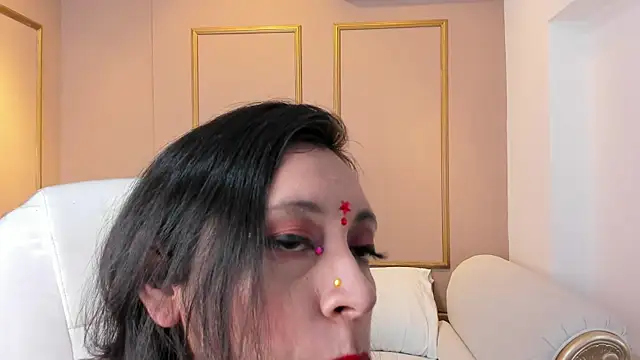 PerlaPreciosa online show from 09-16-25, 04:02