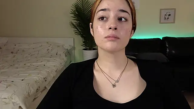 Snapshot of Lolly_lipss_ chatting on 01-05-25, 04:06 Lolly lipss online show from 01-05-25, 04:06