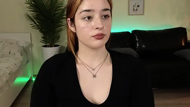 Snapshot of Lolly_lipss_ chatting on 01-05-25, 07:07 Lolly lipss online show from 01-05-25, 07:07