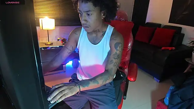 Snapshot of JhonyMiller_ chatting on 09-18-25, 07:49 JhonyMiller online show from 09-18-25, 07:49