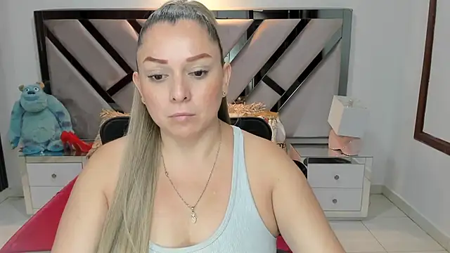 natalia5560 online show from 09-11-25, 12:16