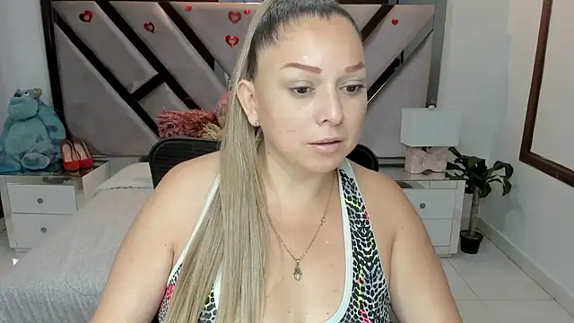 natalia5560 online show from 11-24-25, 01:33