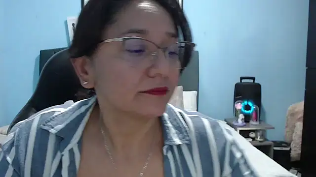 AngelRouss online show from 05-15-26, 02:18