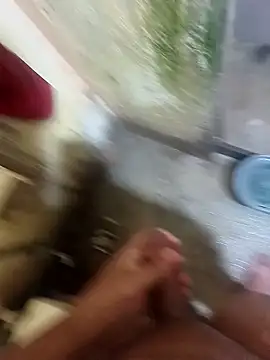 Snapshot of tezao700 chatting on 12-22-24, 06:39 tezao700 online show from 12-22-24, 06:39