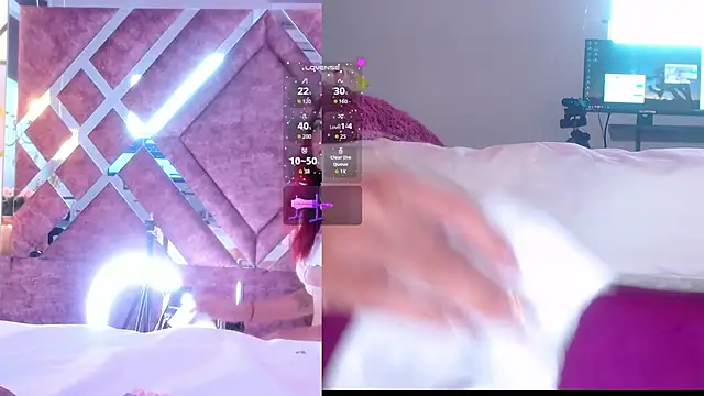 Snapshot of HaileyReid chatting on 05-26-26, 09:55 HaileyReid online show from 05-26-26, 09:55