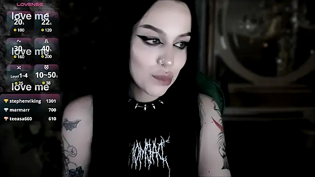 Snapshot of alexx_succubus chatting on 03-10-25, 03:45 alexx succubus online show from 03-10-25, 03:45
