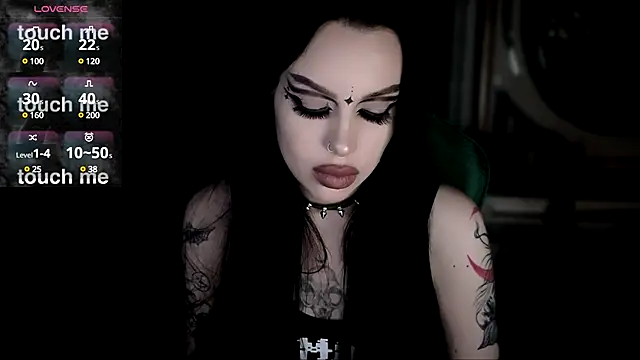 Snapshot of alexx_succubus chatting on 03-22-25, 08:26 alexx succubus online show from 03-22-25, 08:26