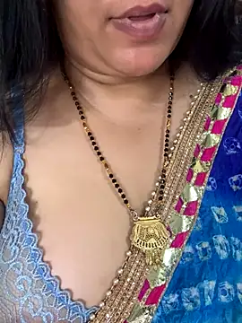 FlatVincy4 online show from 10-17-25, 04:31