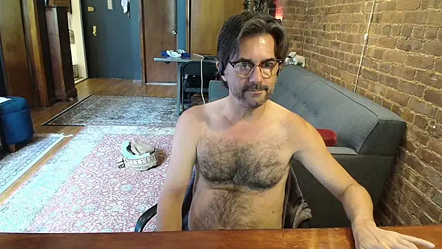 Snapshot of Johnny_Bottoms chatting on 06-19-26, 01:48 Johnny Bottoms online show from 06-19-26, 01:48