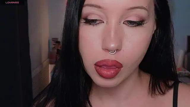 MoranaMissGod online show from 04-21-26, 02:01