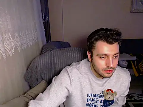 handsomeee04 online show from 02-22-25, 03:56