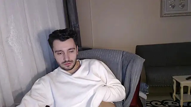 handsomeee04 online show from 11-25-25, 11:05