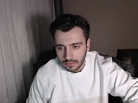 handsomeee04 online show from 02-06-26, 10:46