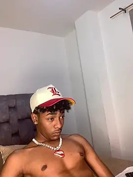 Snapshot of Boy_cock18 chatting on 01-21-25, 09:03 Boy cock18 online show from 01-21-25, 09:03