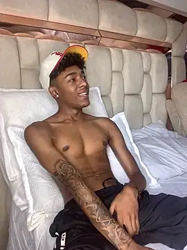 Snapshot of Boy_cock18 chatting on 01-31-25, 03:33 Boy cock18 online show from 01-31-25, 03:33