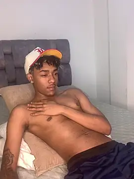 Snapshot of Boy_cock18 chatting on 02-16-25, 08:10 Boy cock18 online show from 02-16-25, 08:10