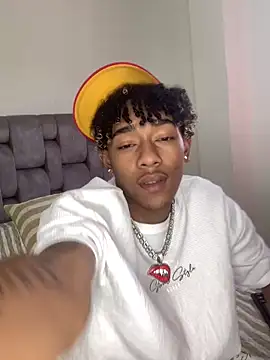 Snapshot of Boy_cock18 chatting on 02-20-25, 05:29 Boy cock18 online show from 02-20-25, 05:29