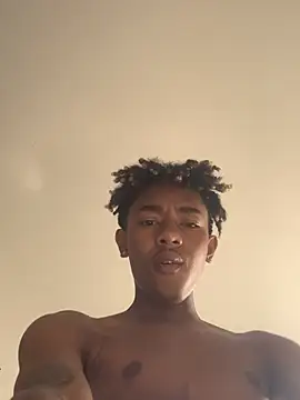 Snapshot of Boy_cock18 chatting on 02-21-25, 06:15 Boy cock18 online show from 02-21-25, 06:15