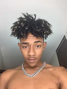 Snapshot of Boy_cock18 chatting on 02-26-25, 09:37 Boy cock18 online show from 02-26-25, 09:37