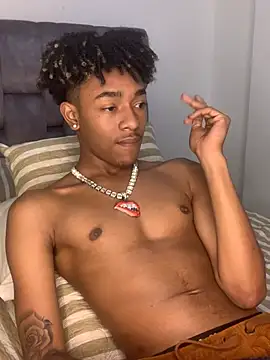 Snapshot of Boy_cock18 chatting on 03-05-25, 06:33 Boy cock18 online show from 03-05-25, 06:33