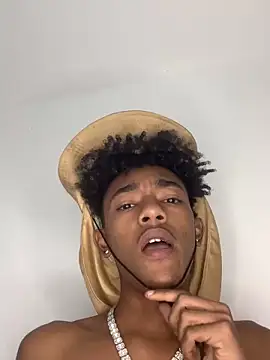 Snapshot of Boy_cock18 chatting on 03-07-25, 04:44 Boy cock18 online show from 03-07-25, 04:44