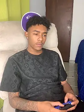 Snapshot of Boy_cock18 chatting on 10-12-25, 03:33 Boy cock18 online show from 10-12-25, 03:33