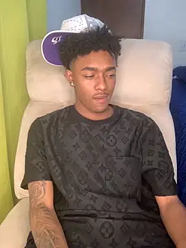 Snapshot of Boy_cock18 chatting on 10-13-25, 06:57 Boy cock18 online show from 10-13-25, 06:57