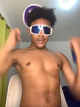 Snapshot of Boy_cock18 chatting on 10-19-25, 06:41 Boy cock18 online show from 10-19-25, 06:41