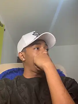 Snapshot of Boy_cock18 chatting on 10-22-25, 08:19 Boy cock18 online show from 10-22-25, 08:19