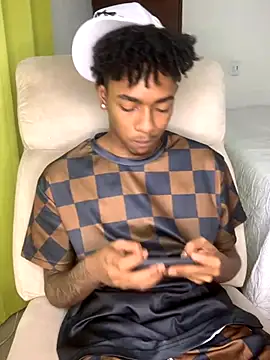 Snapshot of Boy_cock18 chatting on 10-24-25, 07:16 Boy cock18 online show from 10-24-25, 07:16