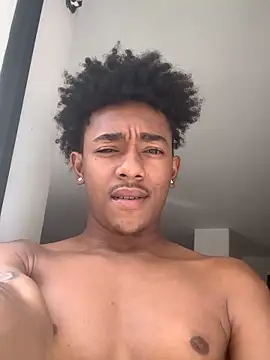 Snapshot of Boy_cock18 chatting on 10-29-25, 06:53 Boy cock18 online show from 10-29-25, 06:53