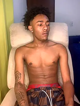 Snapshot of Boy_cock18 chatting on 11-09-25, 02:21 Boy cock18 online show from 11-09-25, 02:21