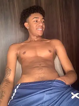 Snapshot of Boy_cock18 chatting on 11-17-25, 07:41 Boy cock18 online show from 11-17-25, 07:41