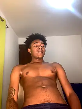 Snapshot of Boy_cock18 chatting on 11-27-25, 07:21 Boy cock18 online show from 11-27-25, 07:21