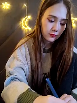 Snapshot of SashaMeow chatting on 02-13-25, 10:33 SashaMeow online show from 02-13-25, 10:33