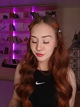 Snapshot of SashaMeow chatting on 10-24-25, 04:36 SashaMeow online show from 10-24-25, 04:36