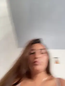 Snapshot of Sara_Smitthh6 chatting on 11-18-25, 08:24 Sara Smitthh6 online show from 11-18-25, 08:24